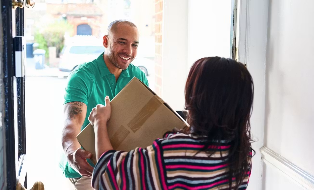 Clutter delivering items back to a customer